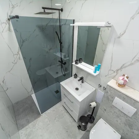 Apartman B *